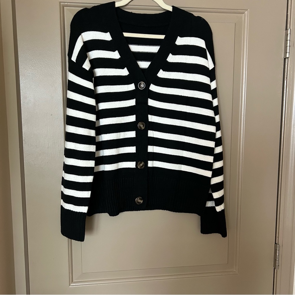 Striped Black and White Women's Sweater
